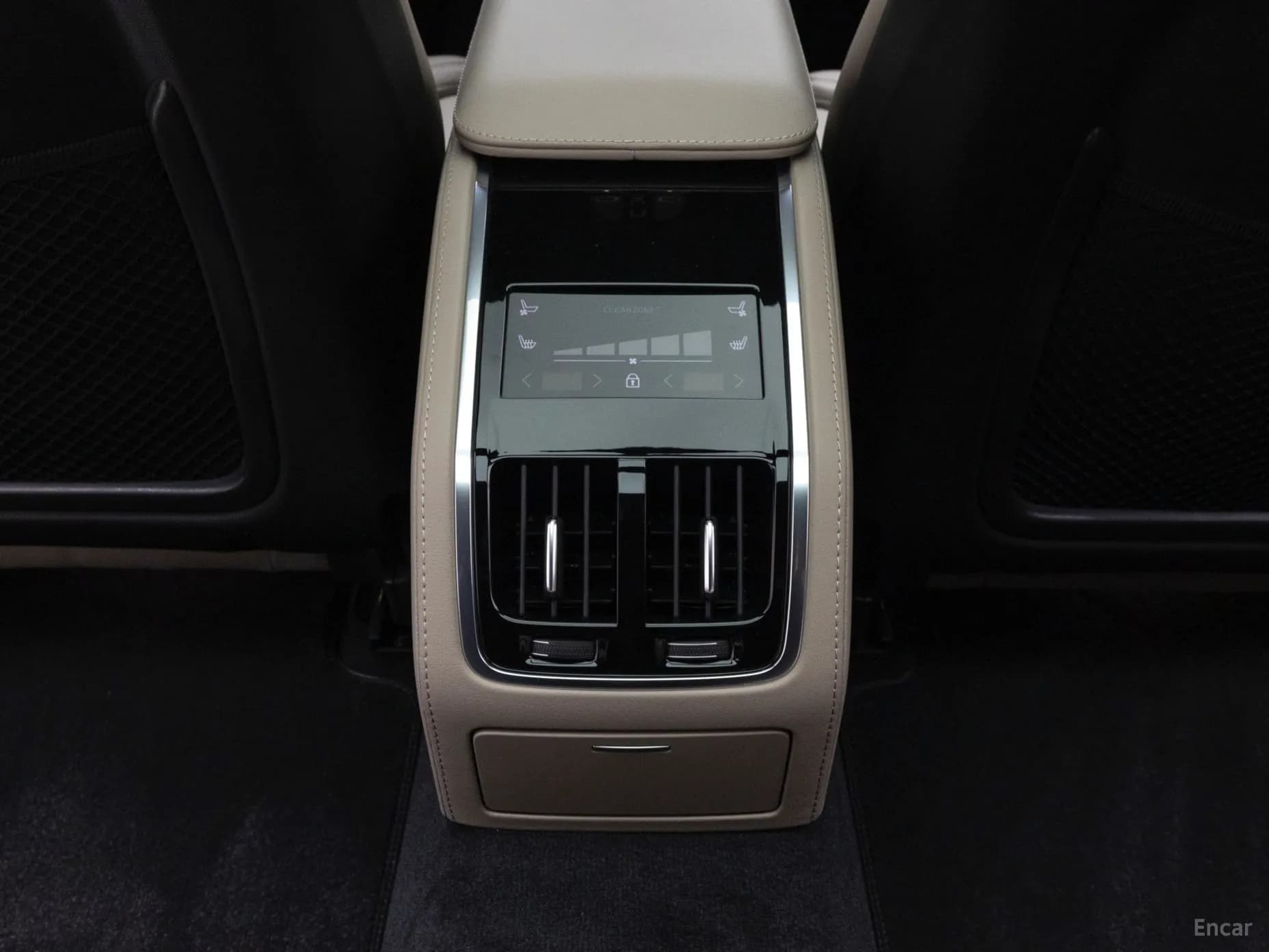 S90