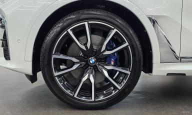 X7 (G07)