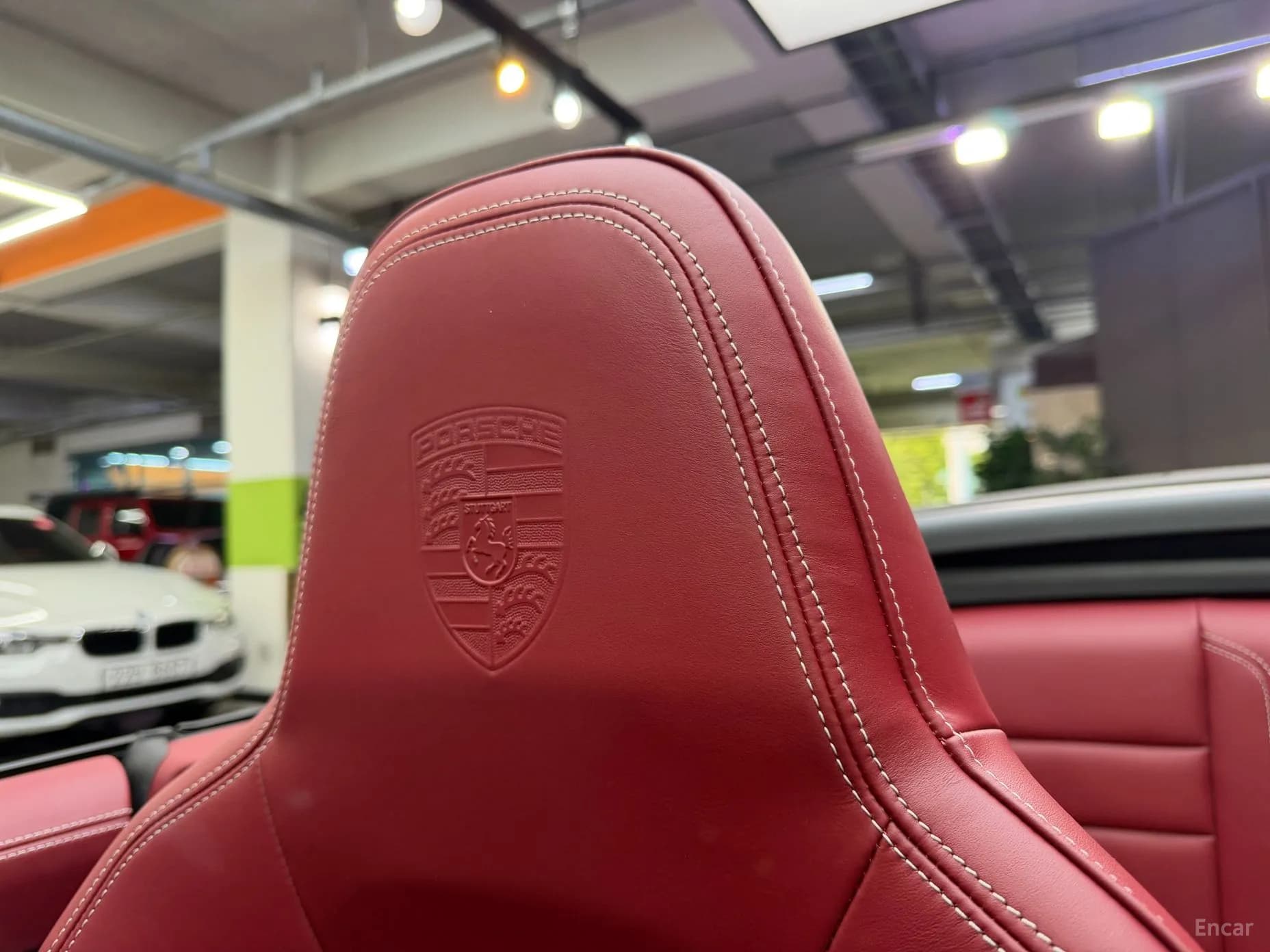 911 (992)