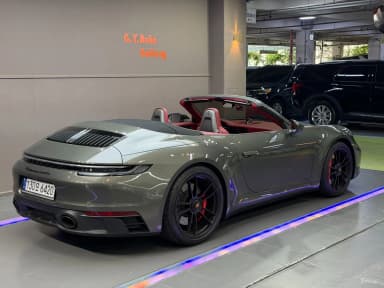 911 (992)