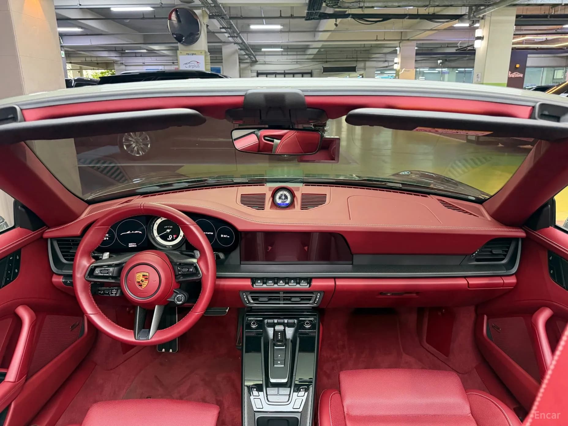 911 (992)