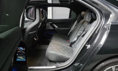 7 Series (G70)