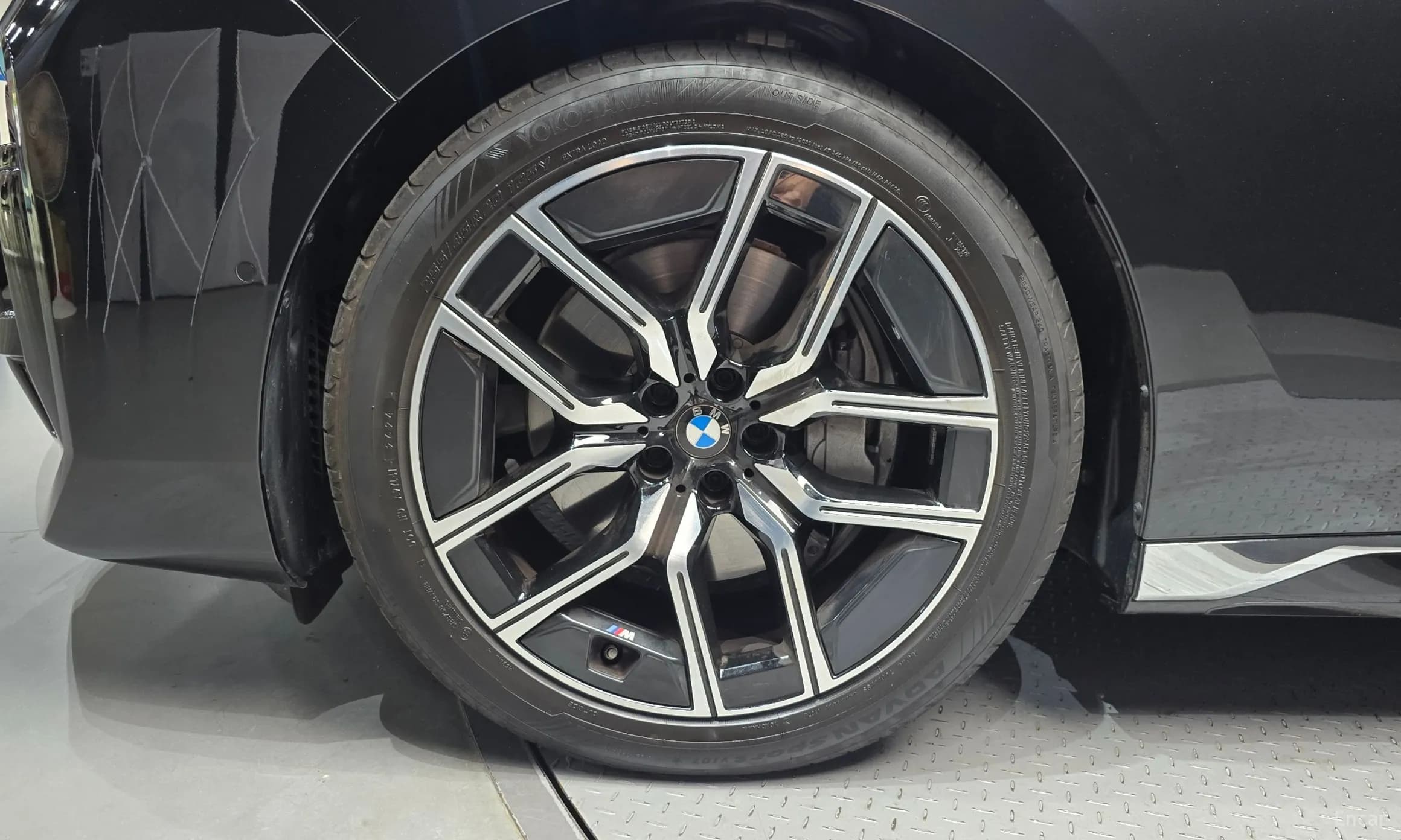 7 Series (G70)