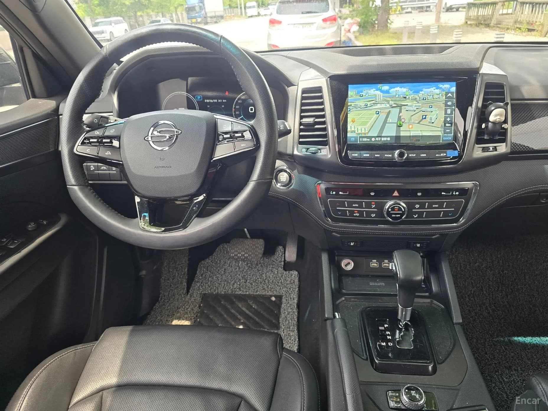 Rexton Sports Khan
