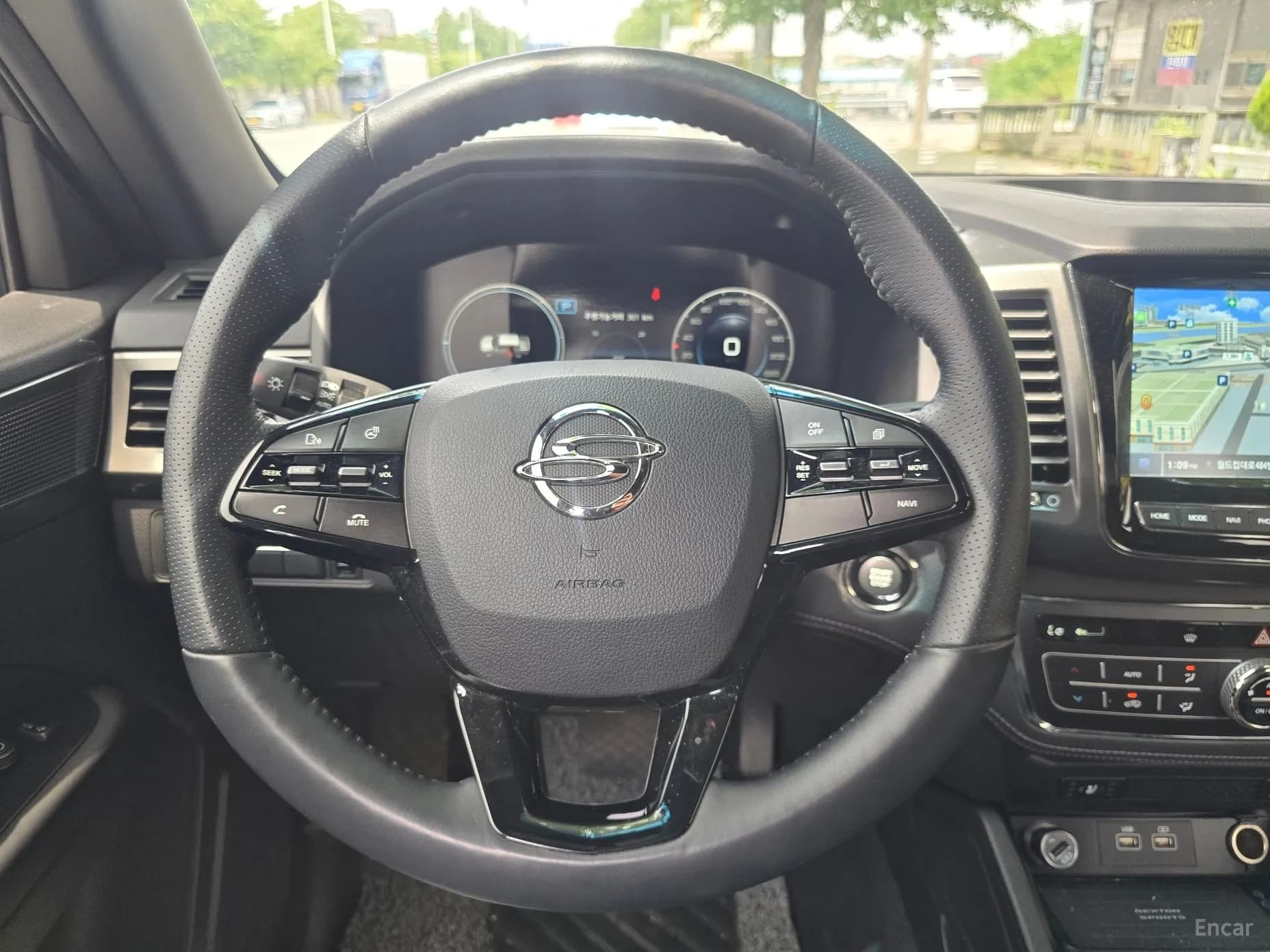 Rexton Sports Khan