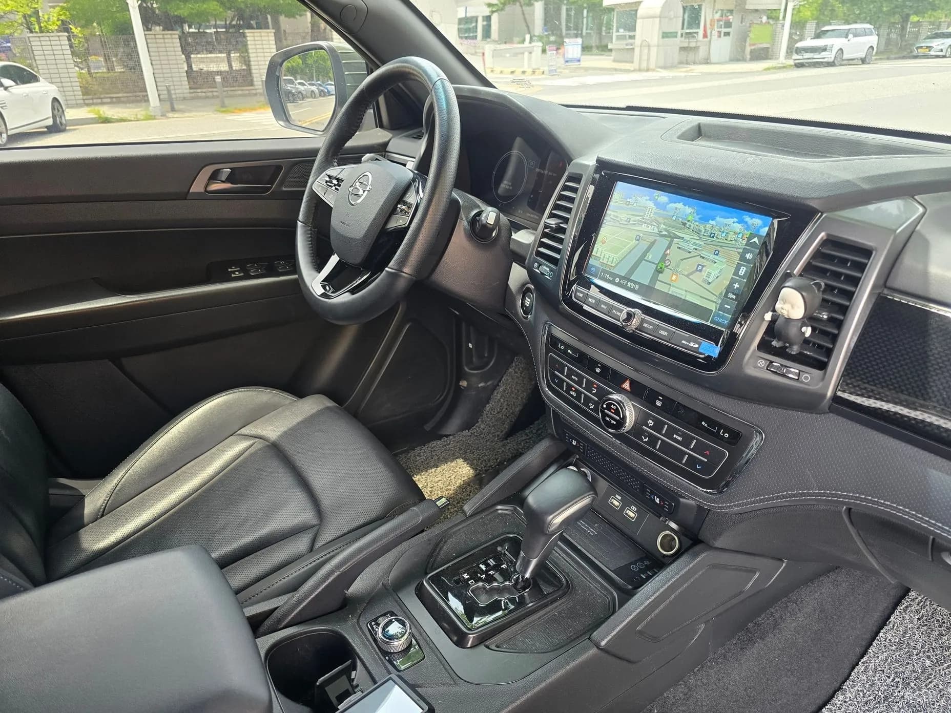 Rexton Sports Khan
