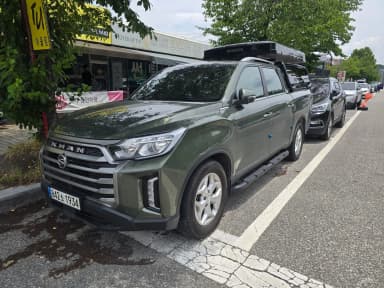 Rexton Sports Khan