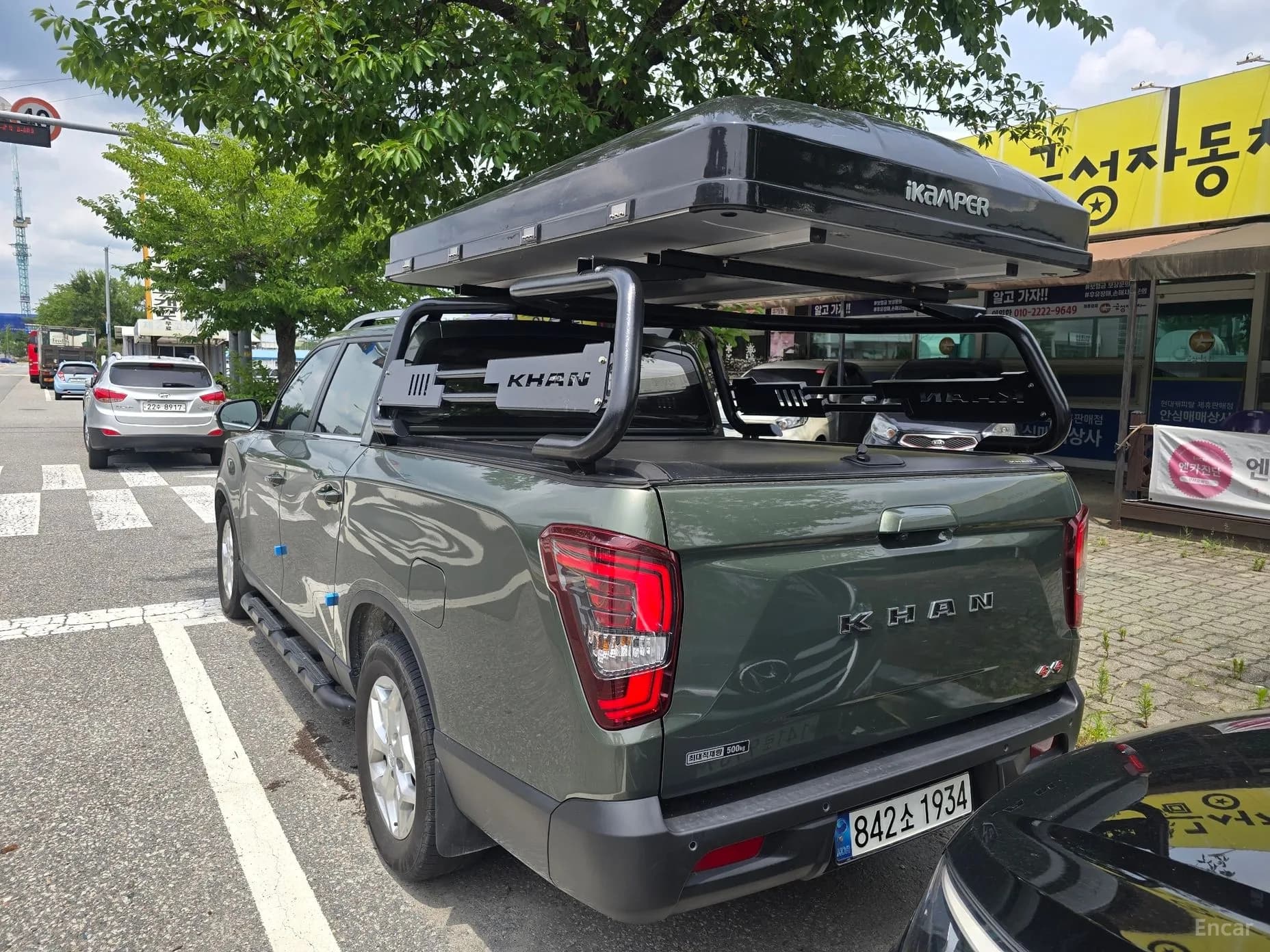 Rexton Sports Khan