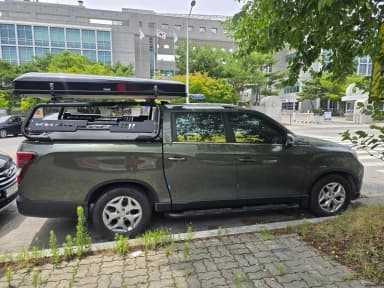 Rexton Sports Khan