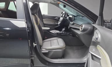 Trax Crossover