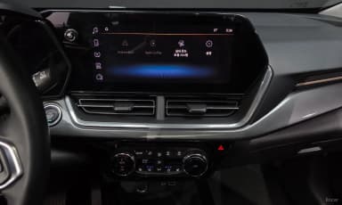 Trax Crossover