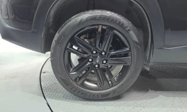 Trax Crossover
