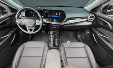 Trax Crossover