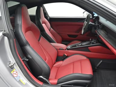 911 (992)