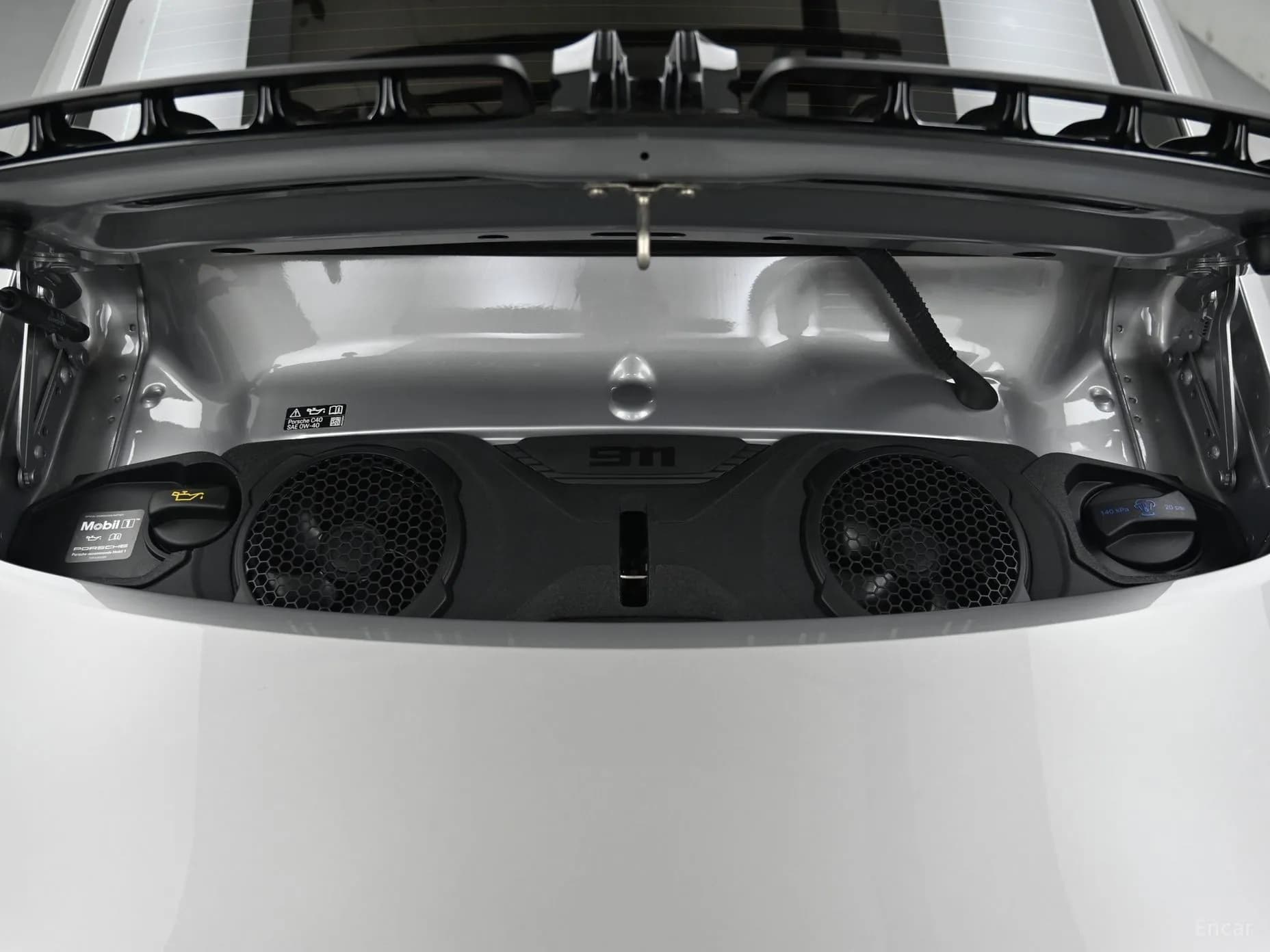 911 (992)
