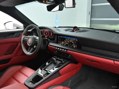 911 (992)