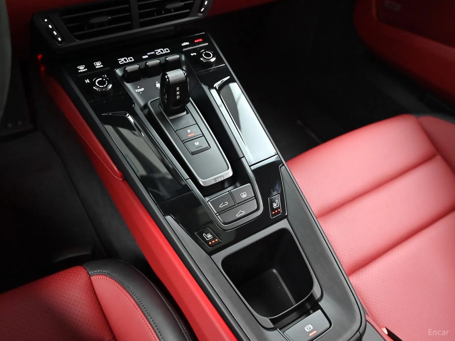 911 (992)