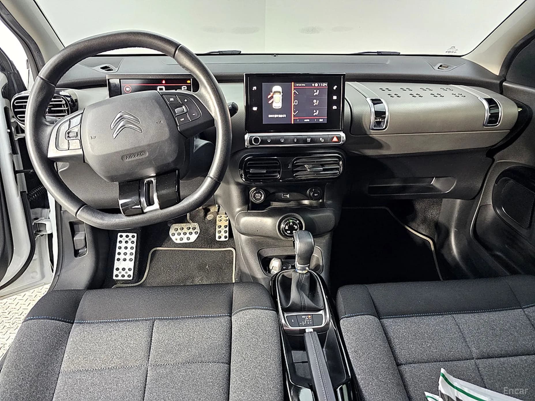 C4 Cocktooth