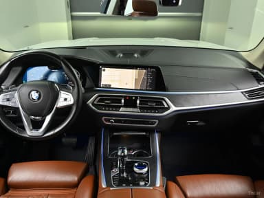 X7 (G07)