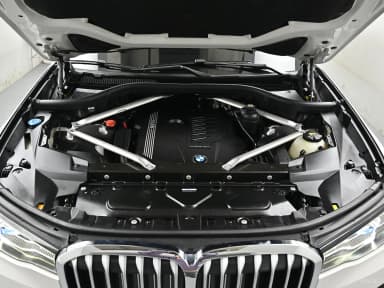 X7 (G07)