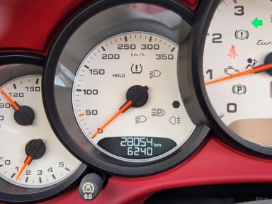 910