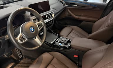 iX3