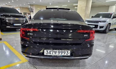 S90