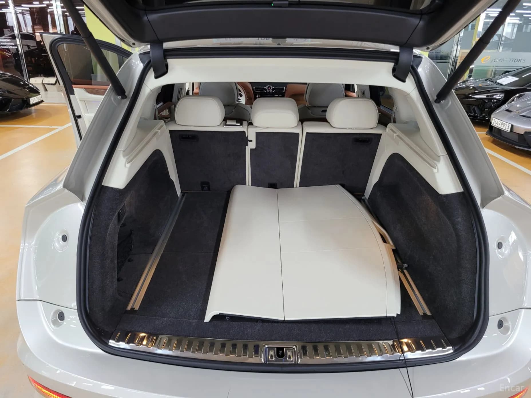Bentayga