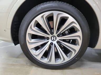 Bentayga