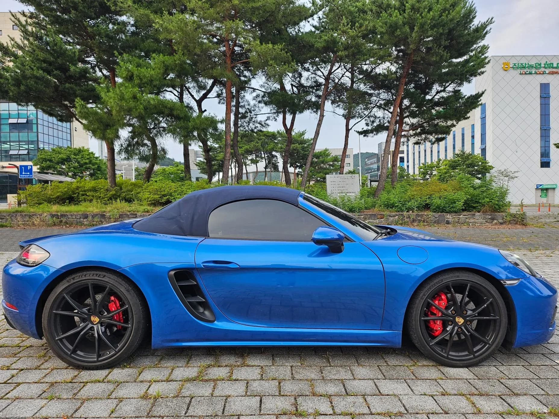 718 Boxster