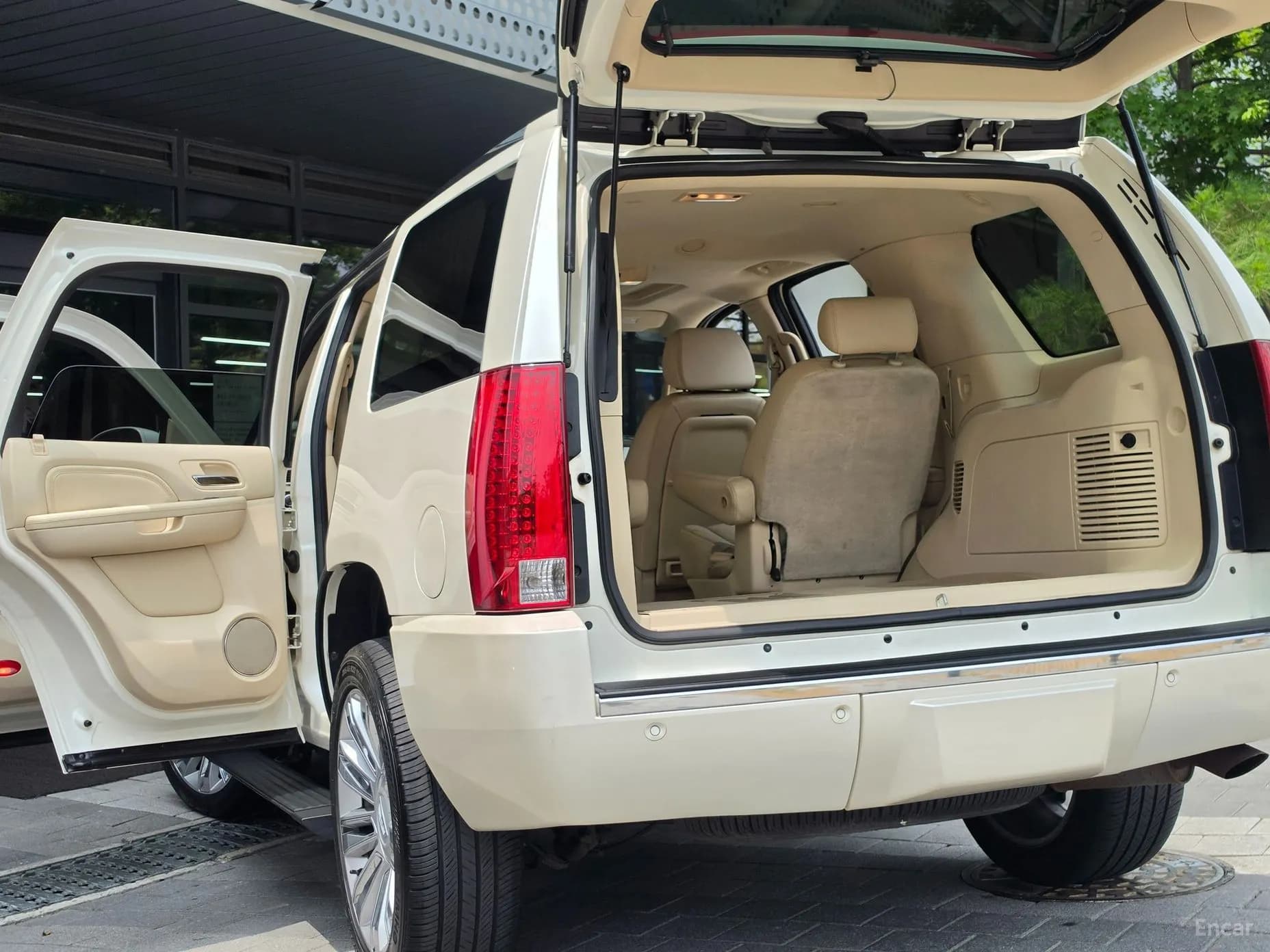 Escalade