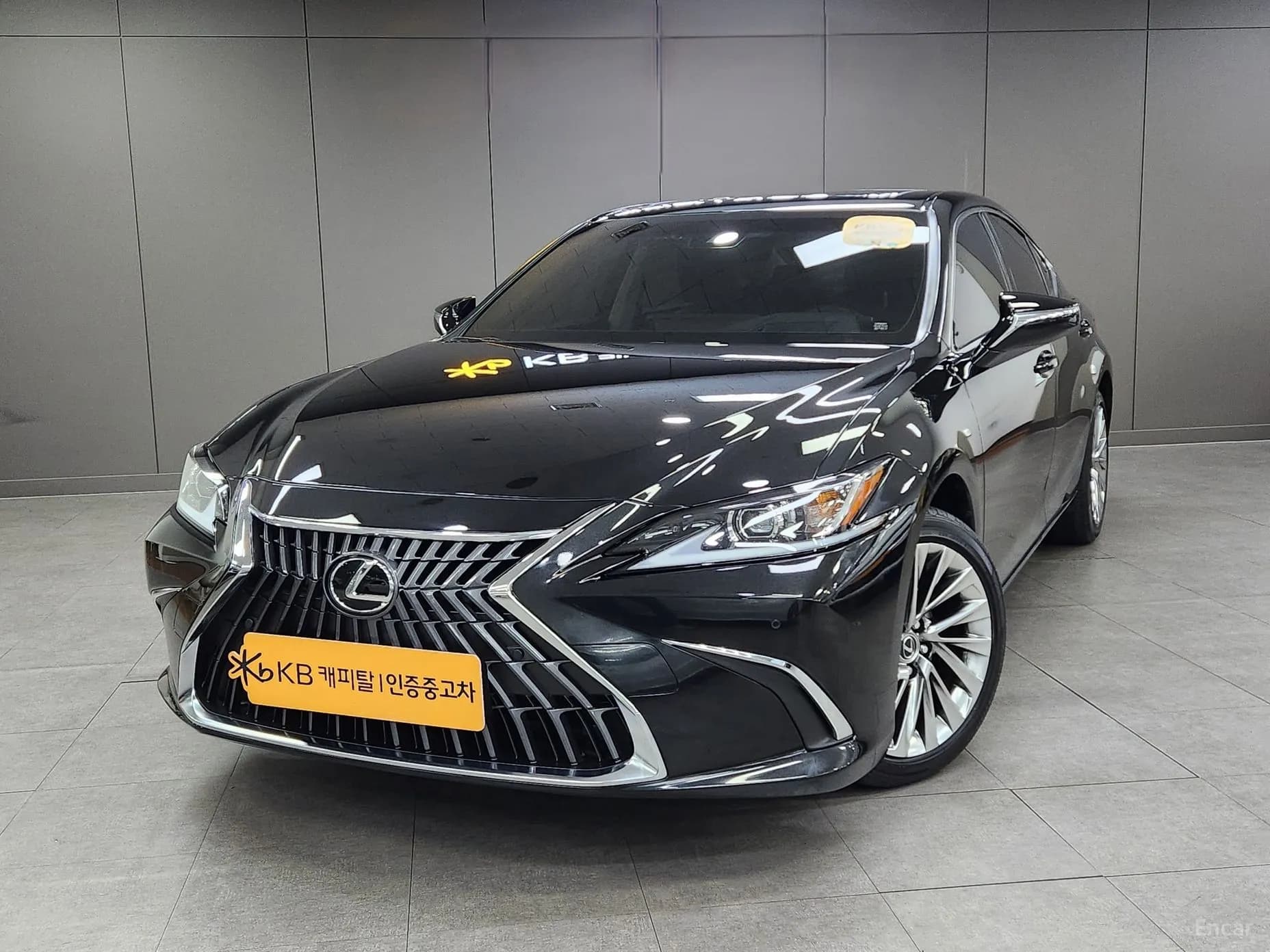 ES300h 7th Generation