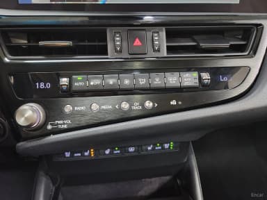 ES300h 7th Generation