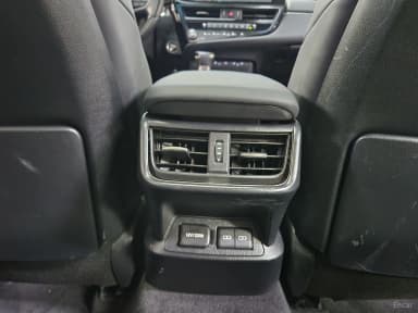 ES300h 7th Generation