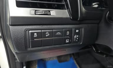 Rexton Sports Khan