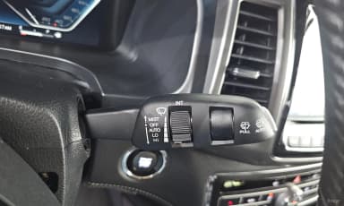 Rexton Sports Khan