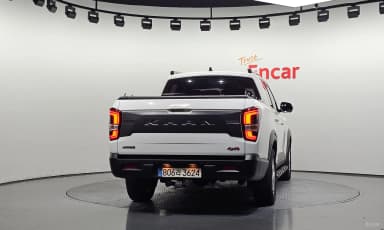 Rexton Sports Khan