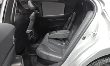 Camry (XV70)