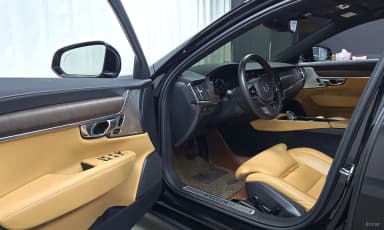 S90