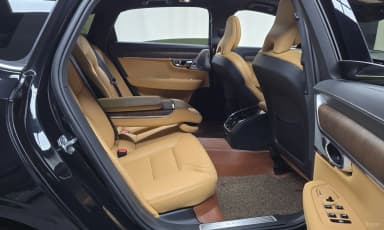 S90