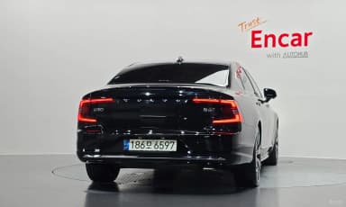 S90