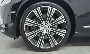 S90