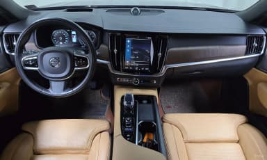 S90