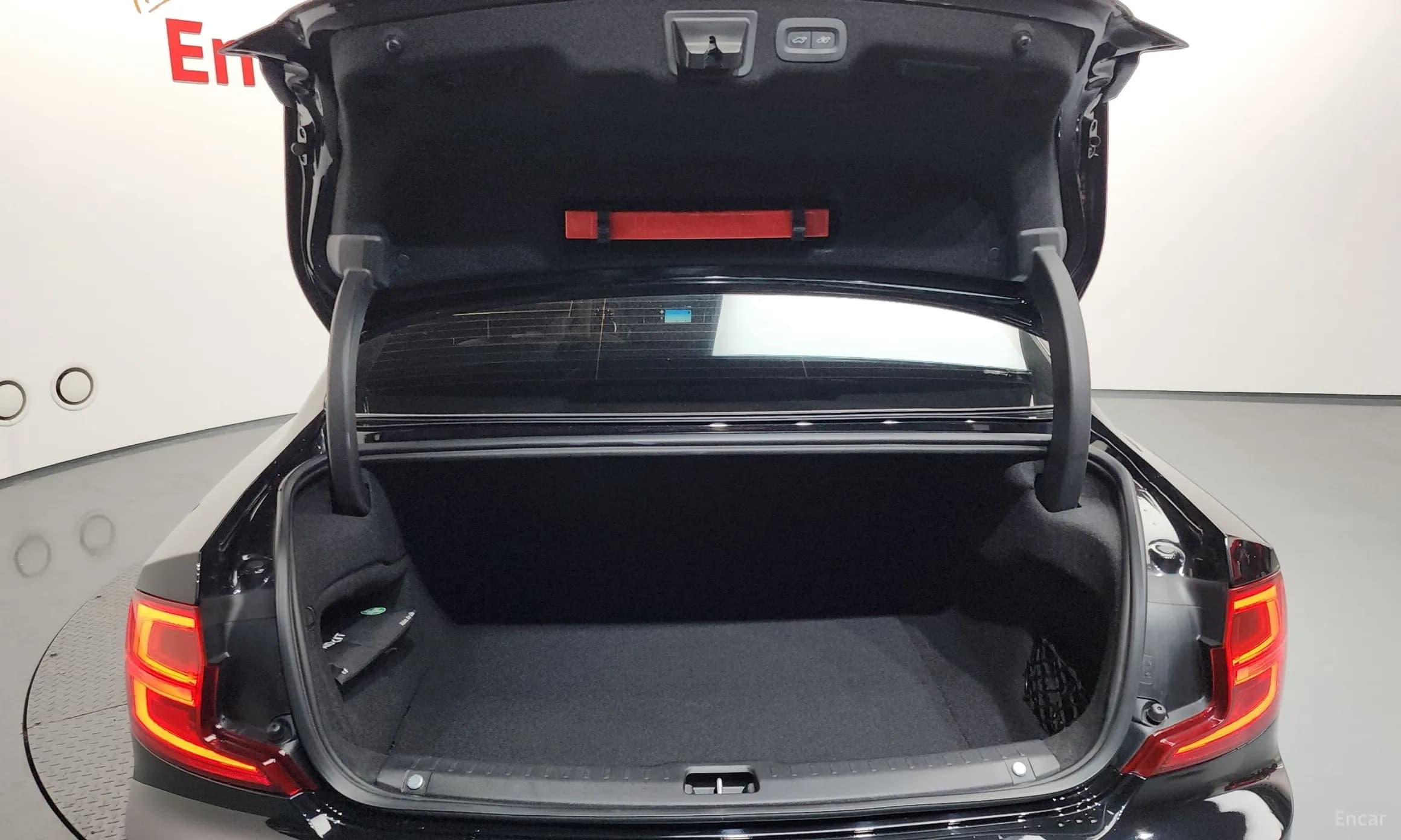S90