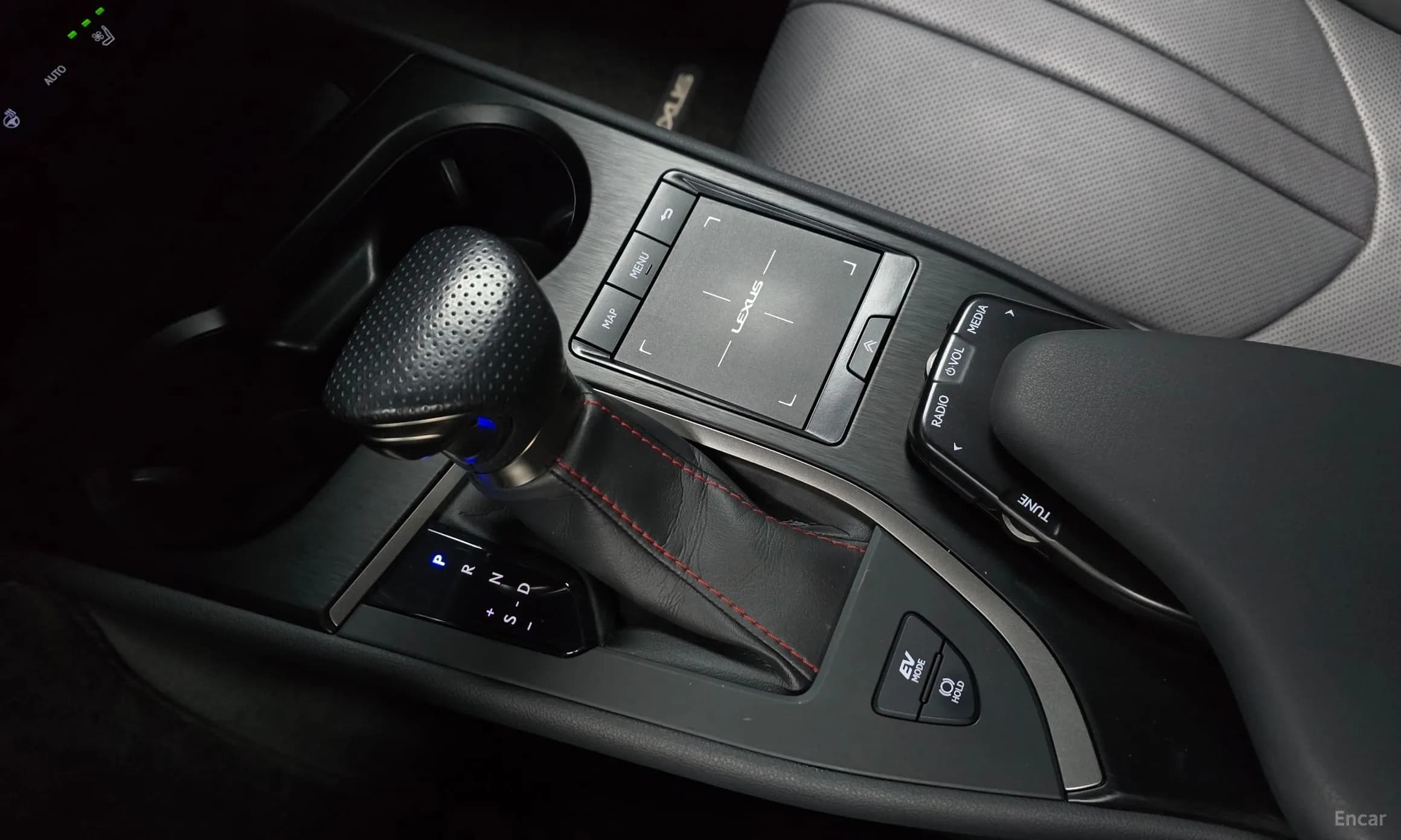 UX250h