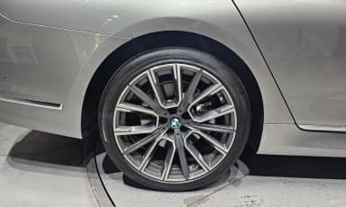 7 Series (G11)