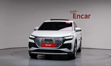 Q4 e-tron (F4)