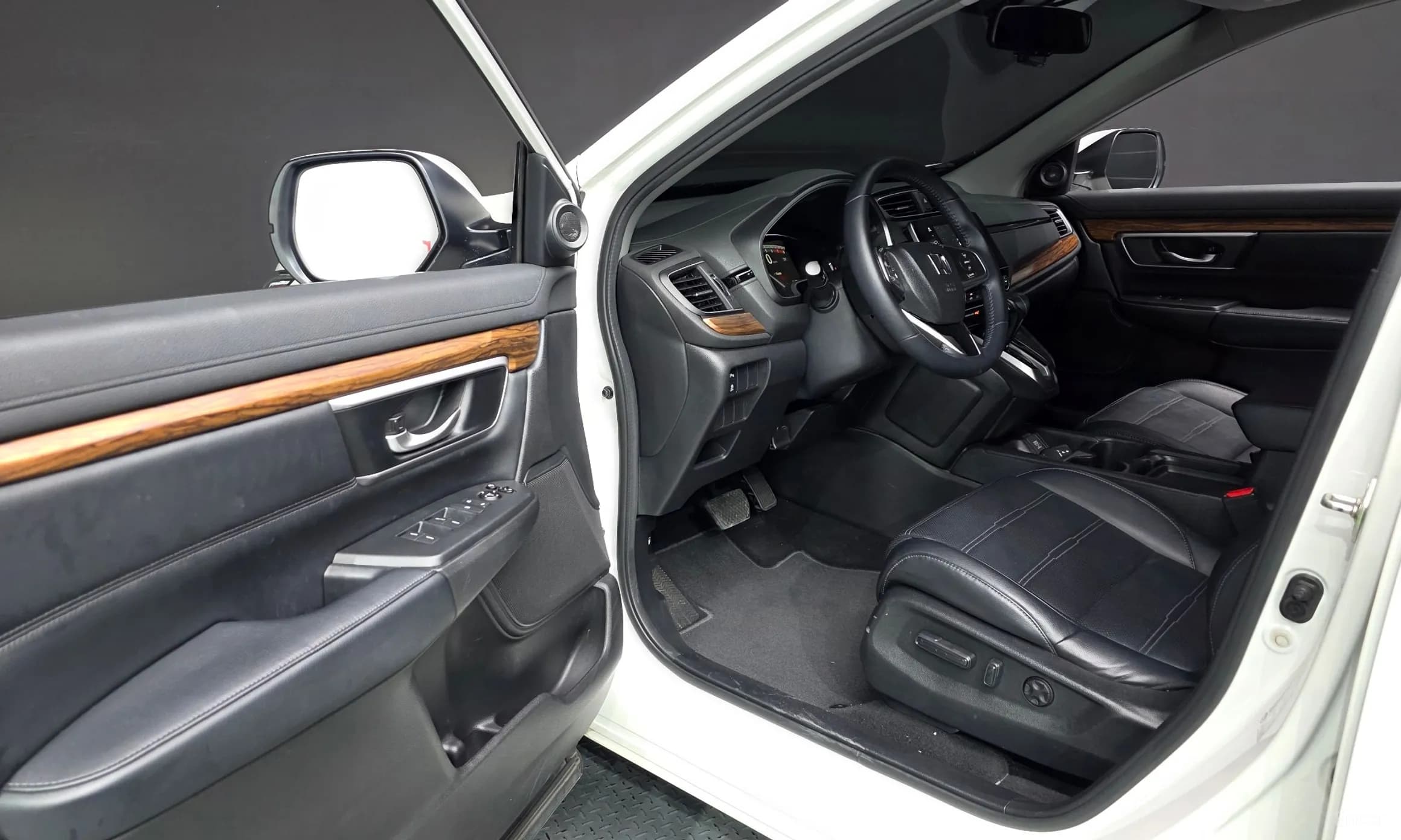 CR-V 5th generation