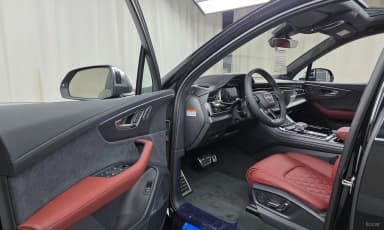 SQ7 (4M)
