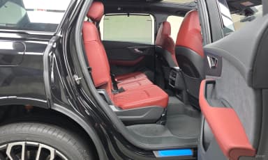 SQ7 (4M)